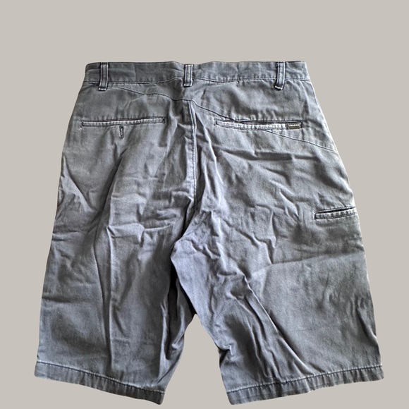 Volcom Shorts 32w - Picture 2 of 3